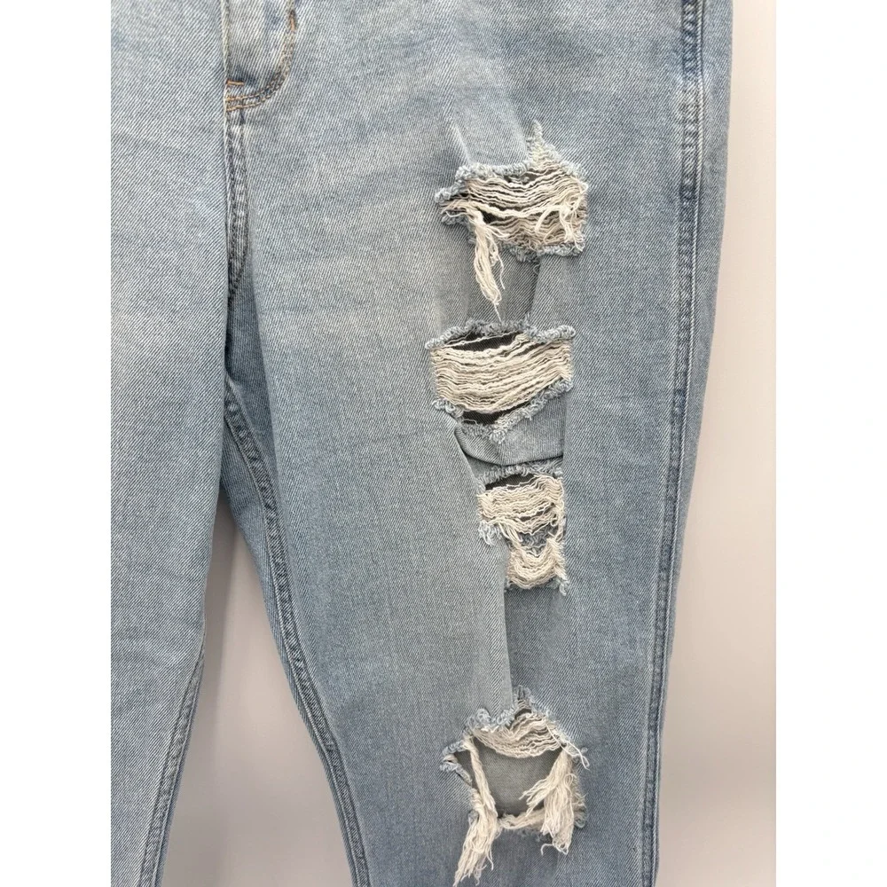 Hollister Ultra High Rise Mom Jeans W32 L27 Distressed Ripped Light Wash 15R